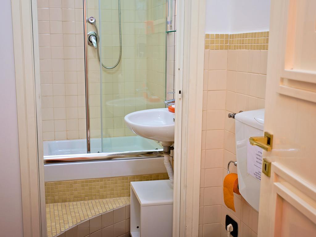 B&B Sul Corso Salerno Bagian luar foto