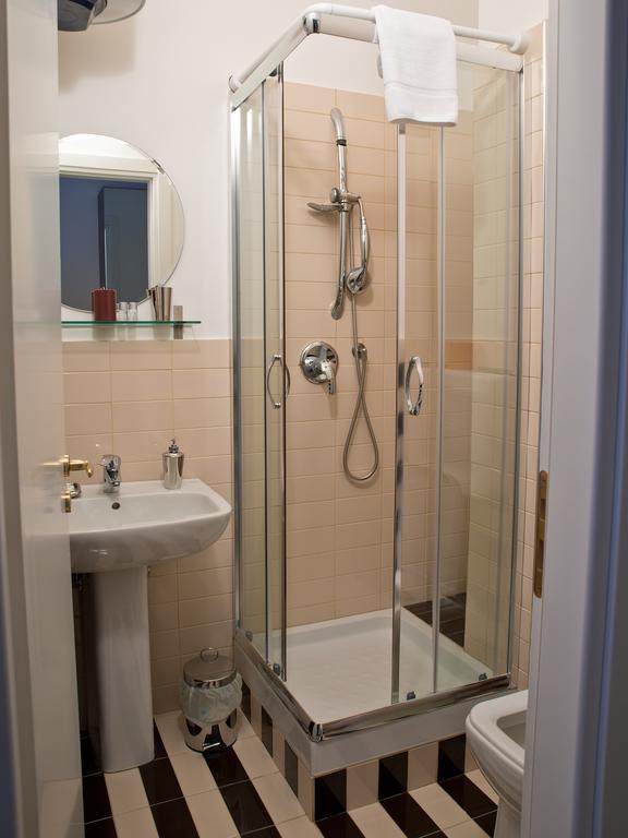 B&B Sul Corso Salerno Bagian luar foto