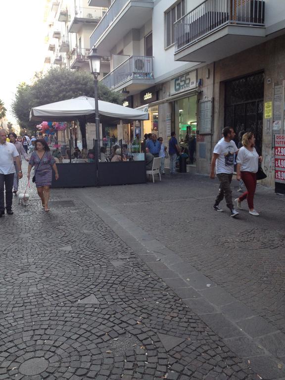 B&B Sul Corso Salerno Bagian luar foto